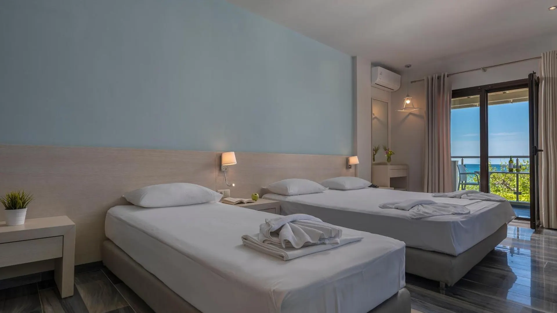 Alkioni By The Sea Apartment Siviri