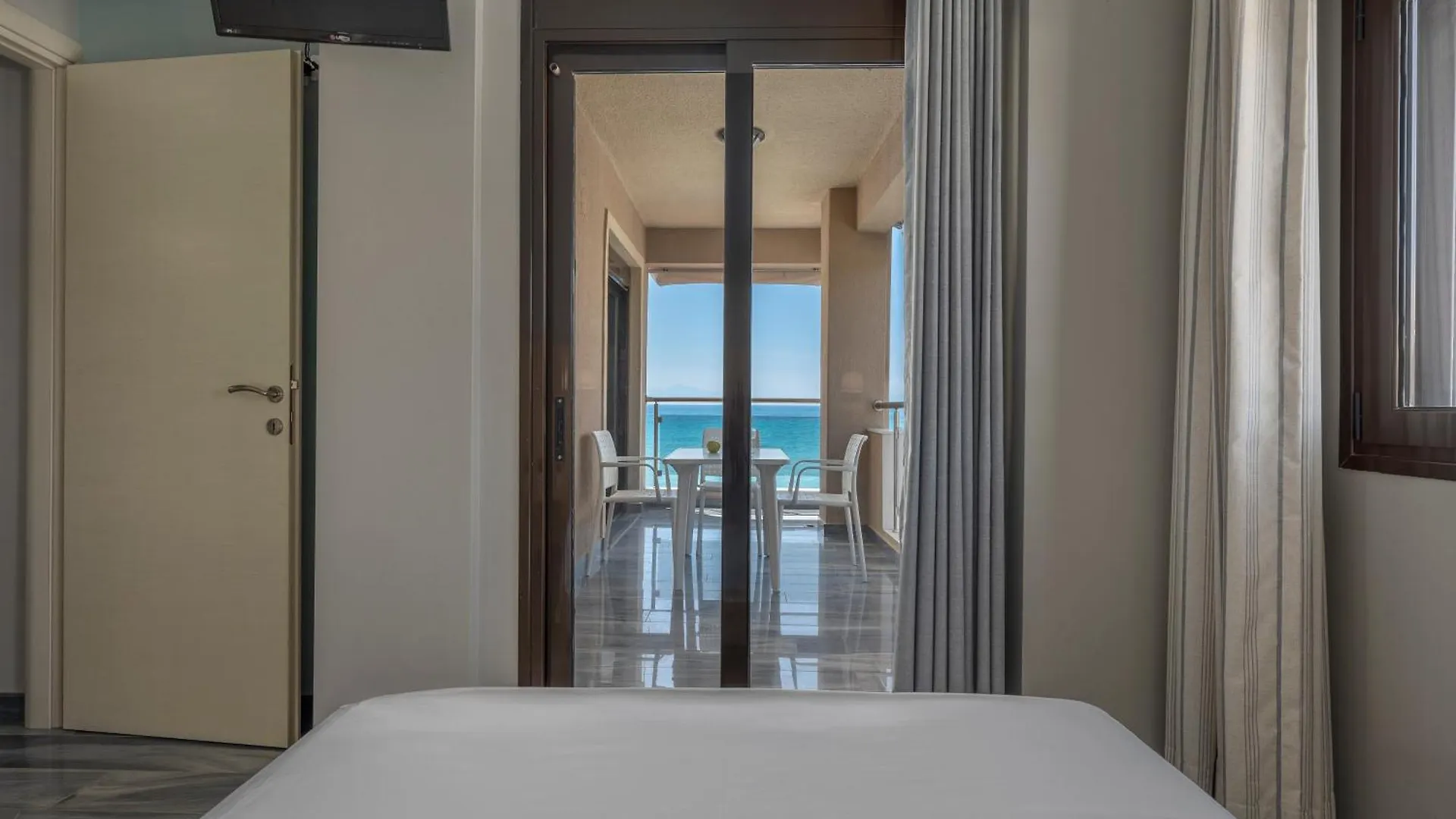 Alkioni By The Sea Apartment Siviri