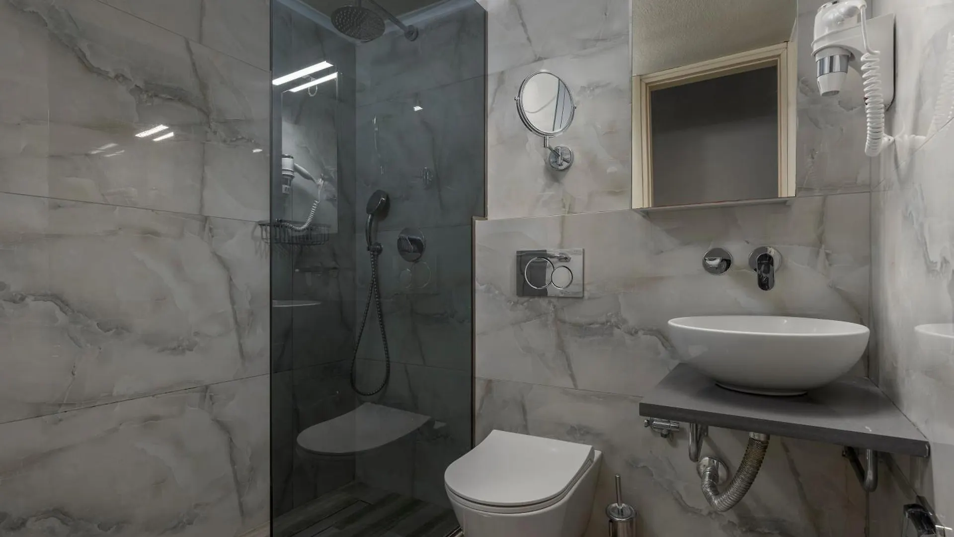 Alkioni By The Sea Apartment Siviri